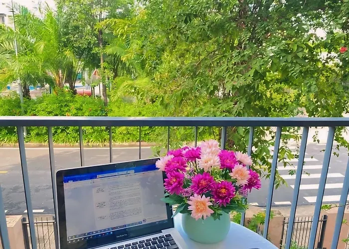Chuoi 5 Phong Ngu Royal Lotus * Hạ Long